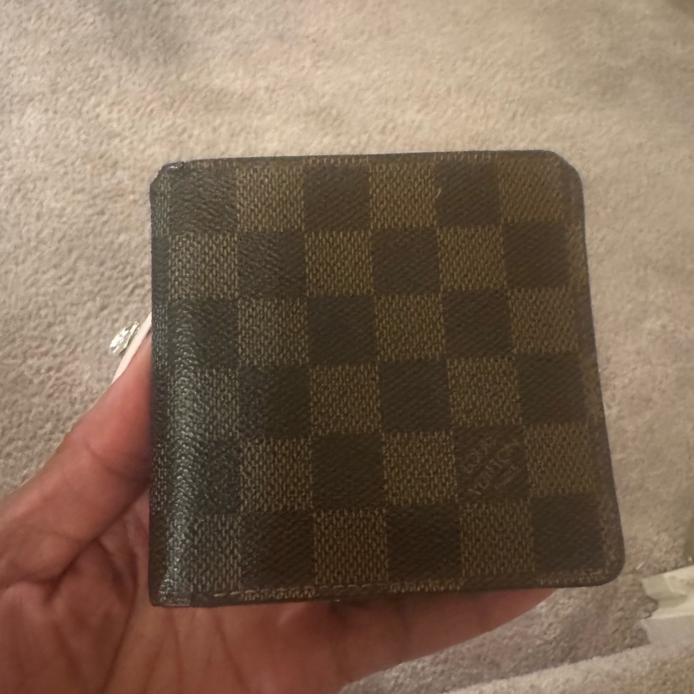 Authentic Louis Vuitton Damier Bifold Wallet - REHAB!!